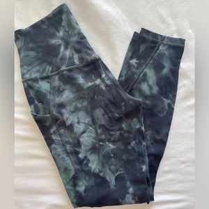 Lululemon align high rise crop with pockets leggins size 6